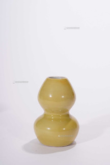 黄釉葫芦瓶