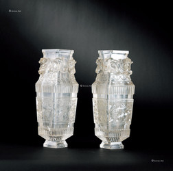 水晶雕螭龙纹菱形瓶