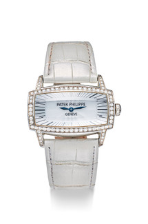 百达翡丽  “精致，女装白金镶钻石长方形腕表，  「Gondolo」，型号4981G，年份约2008，附原厂证书”