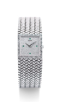 伯爵  复古精美，女装白金镶钻石及绿宝石正方形机械链带腕表，型号G0A04611，年份约2000，附原厂证书及表盒