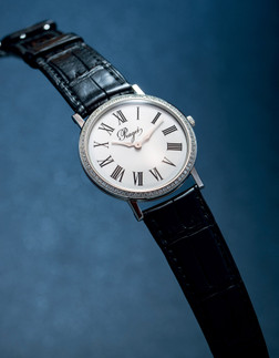 伯爵 精致，限量版女装白金镶钻石机械腕表，「Altiplano」，型号P10494，限量生产50枚，年份约2012