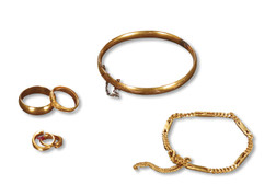 民国 上海金首饰一组六件：含戒指两件、镯一件、手链一件、耳环两件