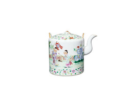 粉彩婴戏茶壶