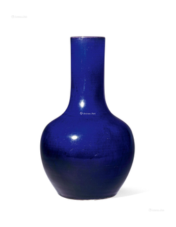 茄皮紫釉天球瓶