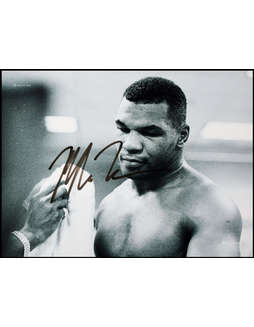 “世界拳王”迈克·泰森（Mike Tyson）亲笔签名照