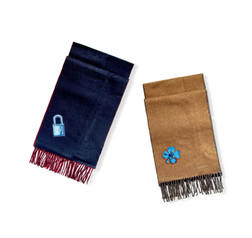 爱马仕 2022  蓝色喀什米尔羊绒围巾及棕色喀什米尔羊绒围巾