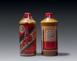 1983-1984“飞天牌”贵州茅台酒（黄釉瓷瓶）