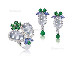 缅甸天然冰种翡翠配钻石及彩色宝石戒指及耳环套装