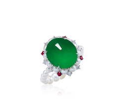 缅甸天然翡翠蛋面配钻石、珍珠及红宝石戒指