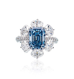顶级3.32克拉艳彩蓝色钻石配钻石戒指，净度内部无瑕