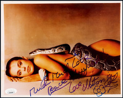 “欧洲影坛第一美女”娜塔莎·金斯基（Nastassja Kinski）亲笔签名著名《蛇蝎美人》照片，附证书