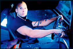 “《速度与激情》男主角” 范·迪塞尔（Vin Diesel）亲笔签名照，附证书