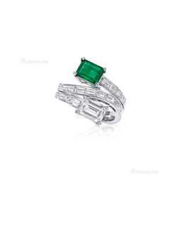 祖母绿及钻石戒指