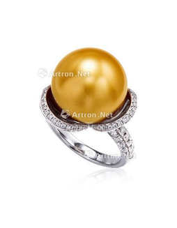 金色南洋珍珠配钻石戒指