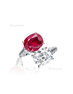 缅甸「鸽血红」红宝石配钻石戒指，未经加热