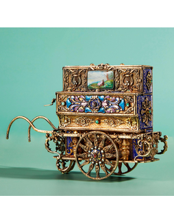 欧洲 银鎏金珐琅嵌珍珠及宝石马车音乐盒