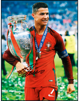 “世界足球先生”克里斯蒂亚诺·罗纳尔多（Cristiano Ronaldo）亲笔签名照，附证书