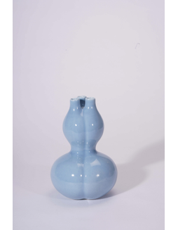 蓝釉三孔葫芦瓶
