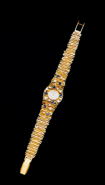 百达翡丽 型号3289/24 18K黄金 女款手动上弦珠宝腕表 镶钻石 蓝宝石表壳 约1970年制