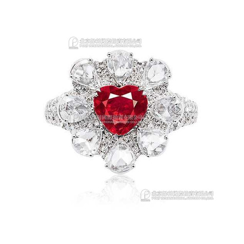 1.37克拉缅甸「鸽血红」红宝石配钻石戒指，未经加热