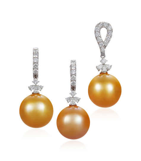 金色南洋珍珠配钻石吊坠及耳环套装 约15.7mm、15.6mm、15.3mm