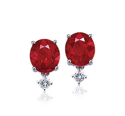 1.63及1.32克拉缅甸「鸽血红」红宝石配钻石耳环 未经加热