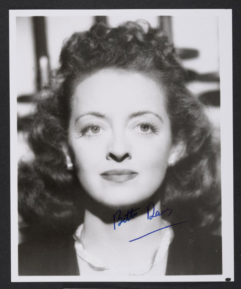 “好莱坞传奇女星”贝蒂·戴维斯（Bette Davis）亲笔签名照，附证书