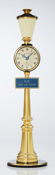积家 铜镀金漆质 巴黎街头路灯式小台钟 8日动力储存