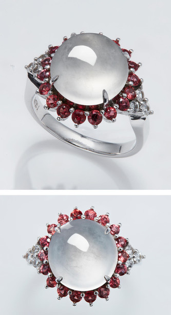 18K白金缅甸天然冰种蛋面翡翠配红宝石及钻石戒指