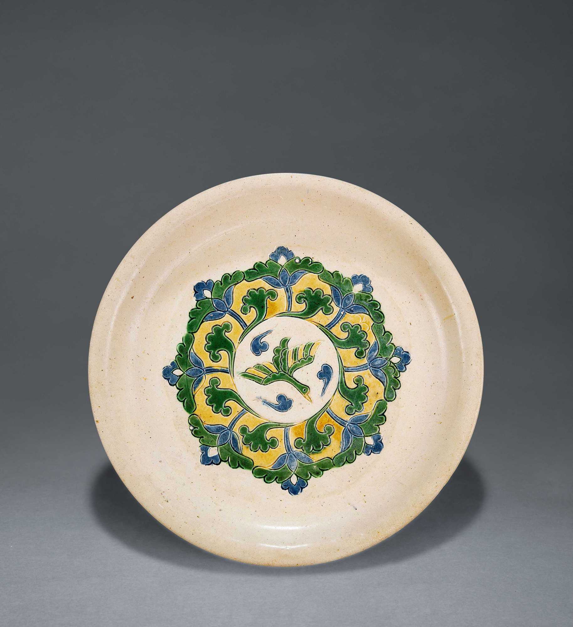 三彩宝相花大雁灵芝盘-花舞大唐:北美十面灵璧山居珍藏唐三彩-雅昌