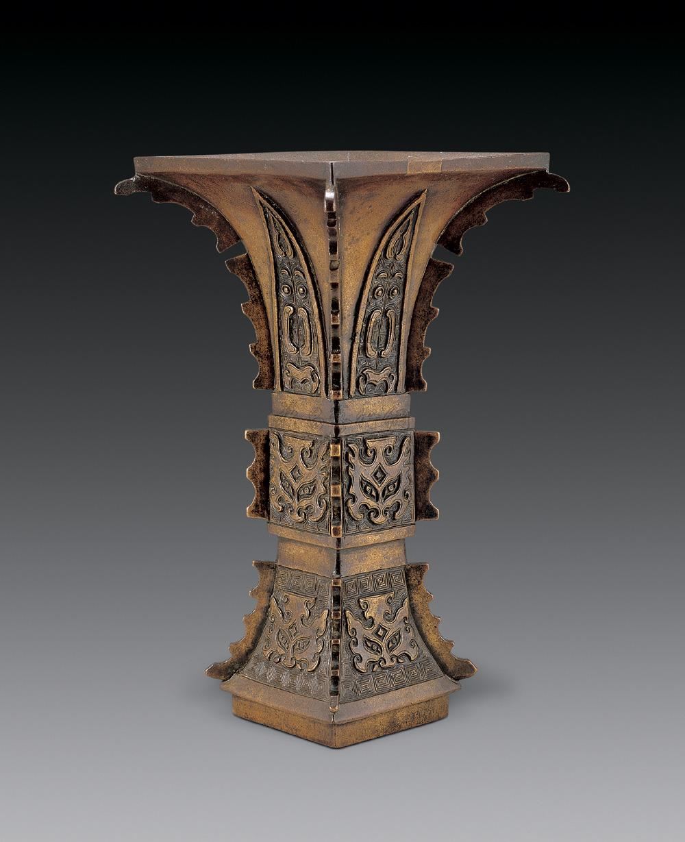 1164 清中期 铜兽面纹出戟花觚