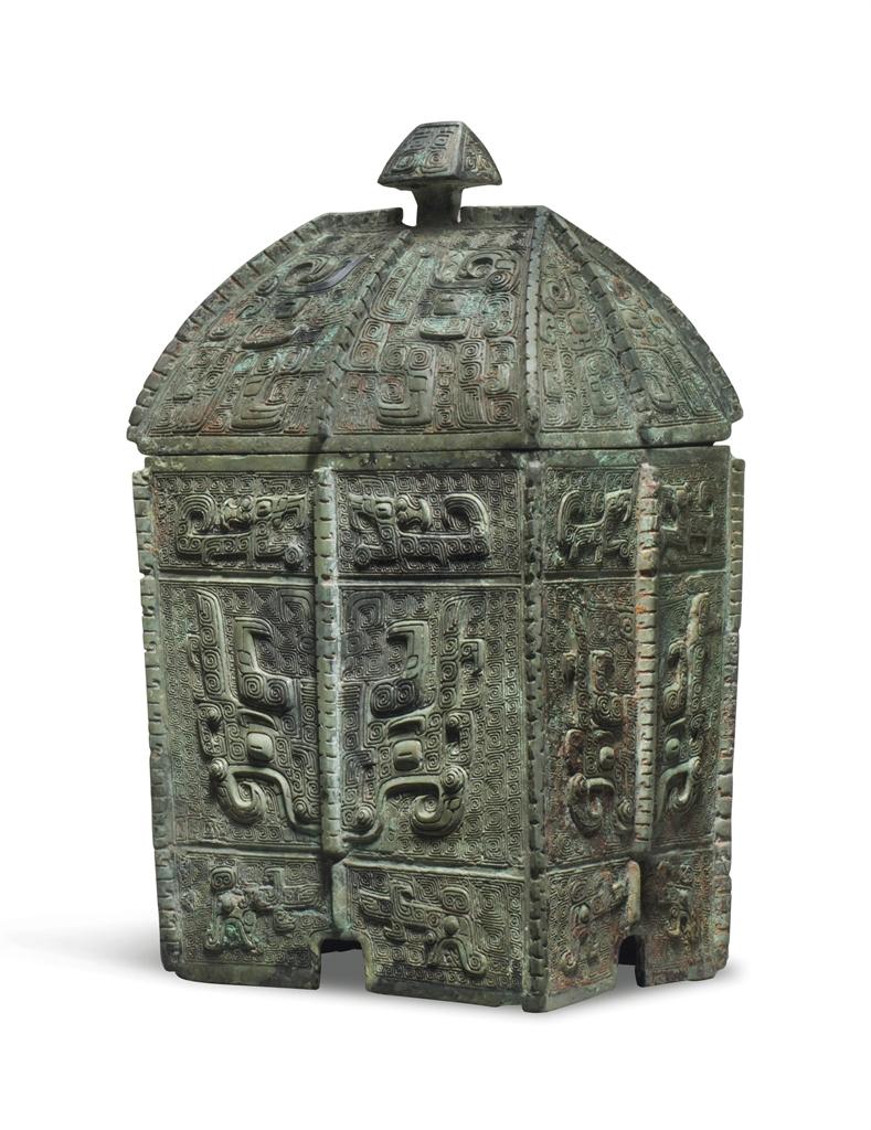 1126商青铜饕餮纹方彝