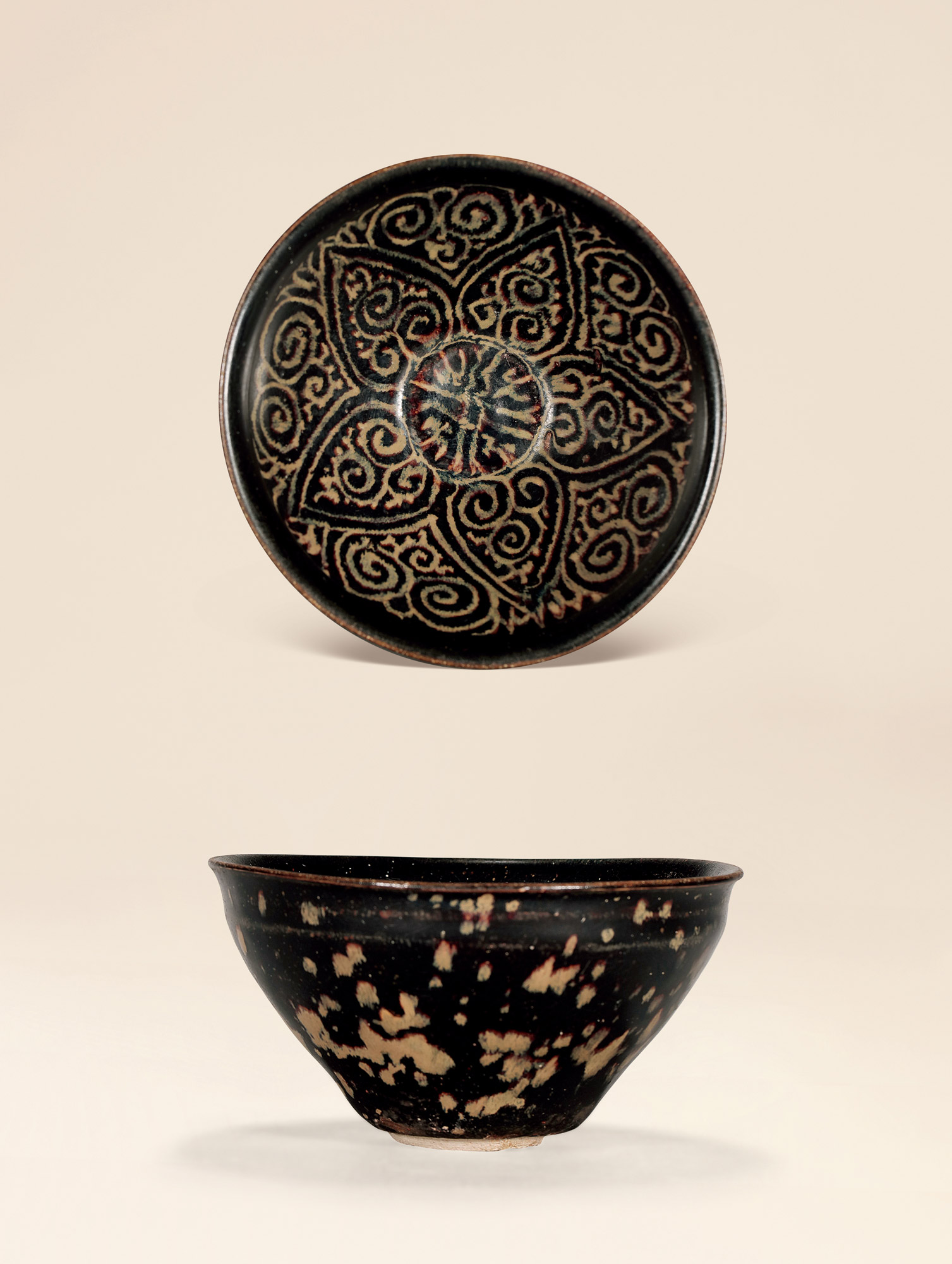 5666明吉州窑黑地褐彩仿剔犀纹盏