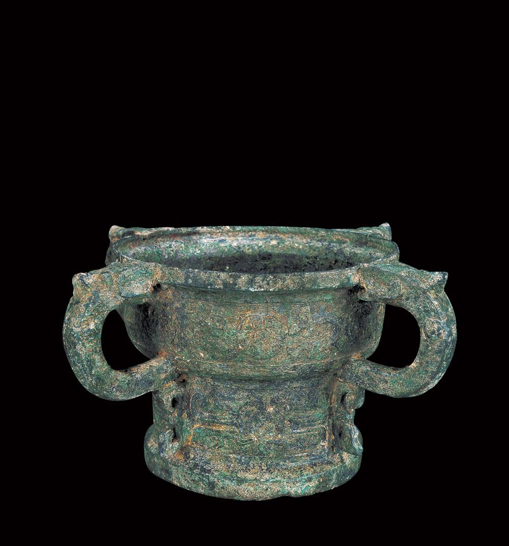 1069 西周 青铜夔凤纹簋