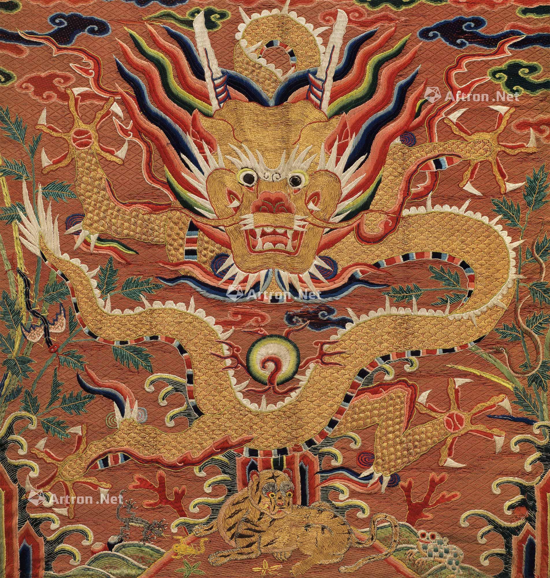 全部拍品明代 平金洒线绣行龙纹经皮lot号:1063成