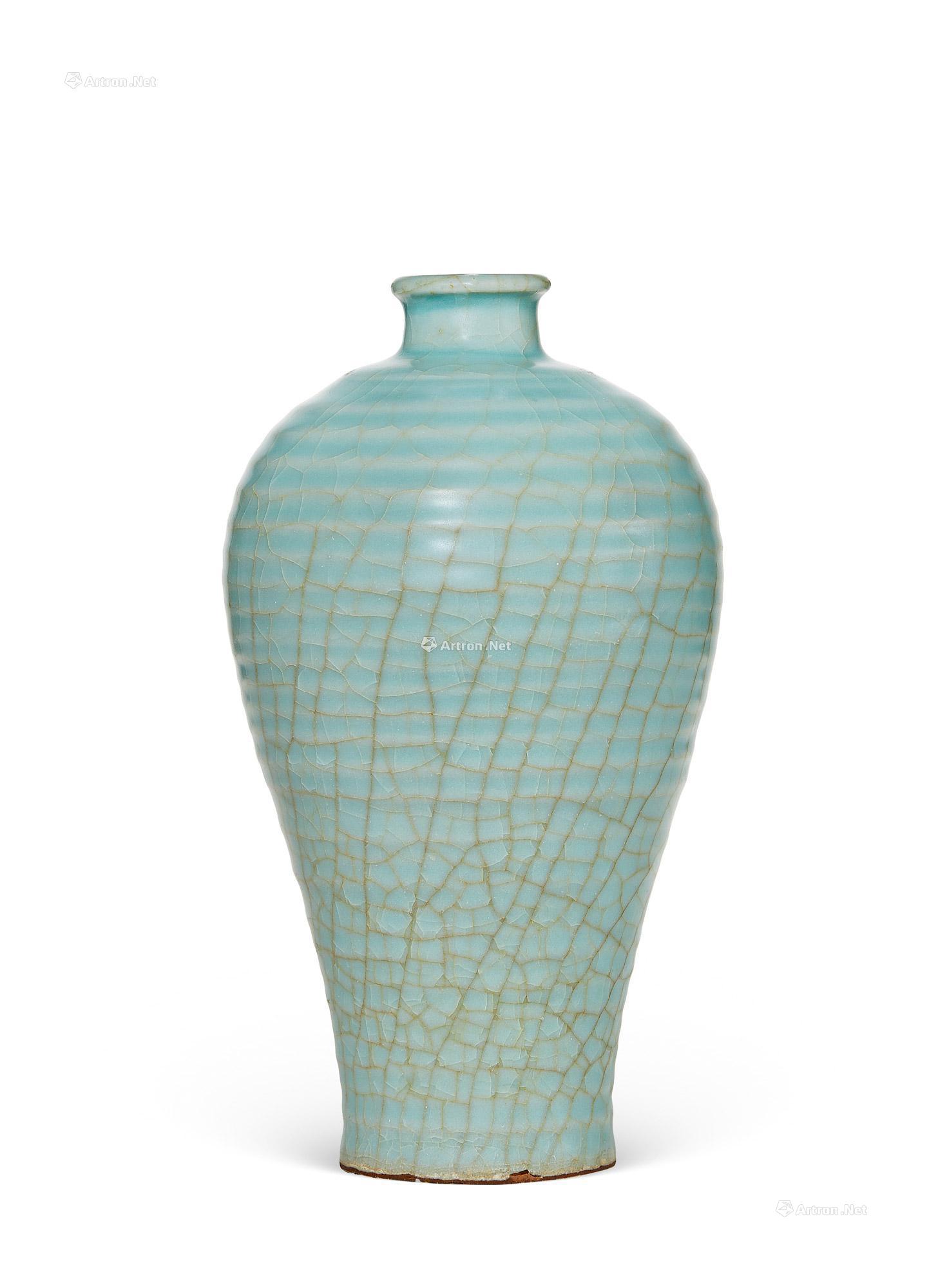 0145 南宋 龙泉窑天青釉弦纹梅瓶