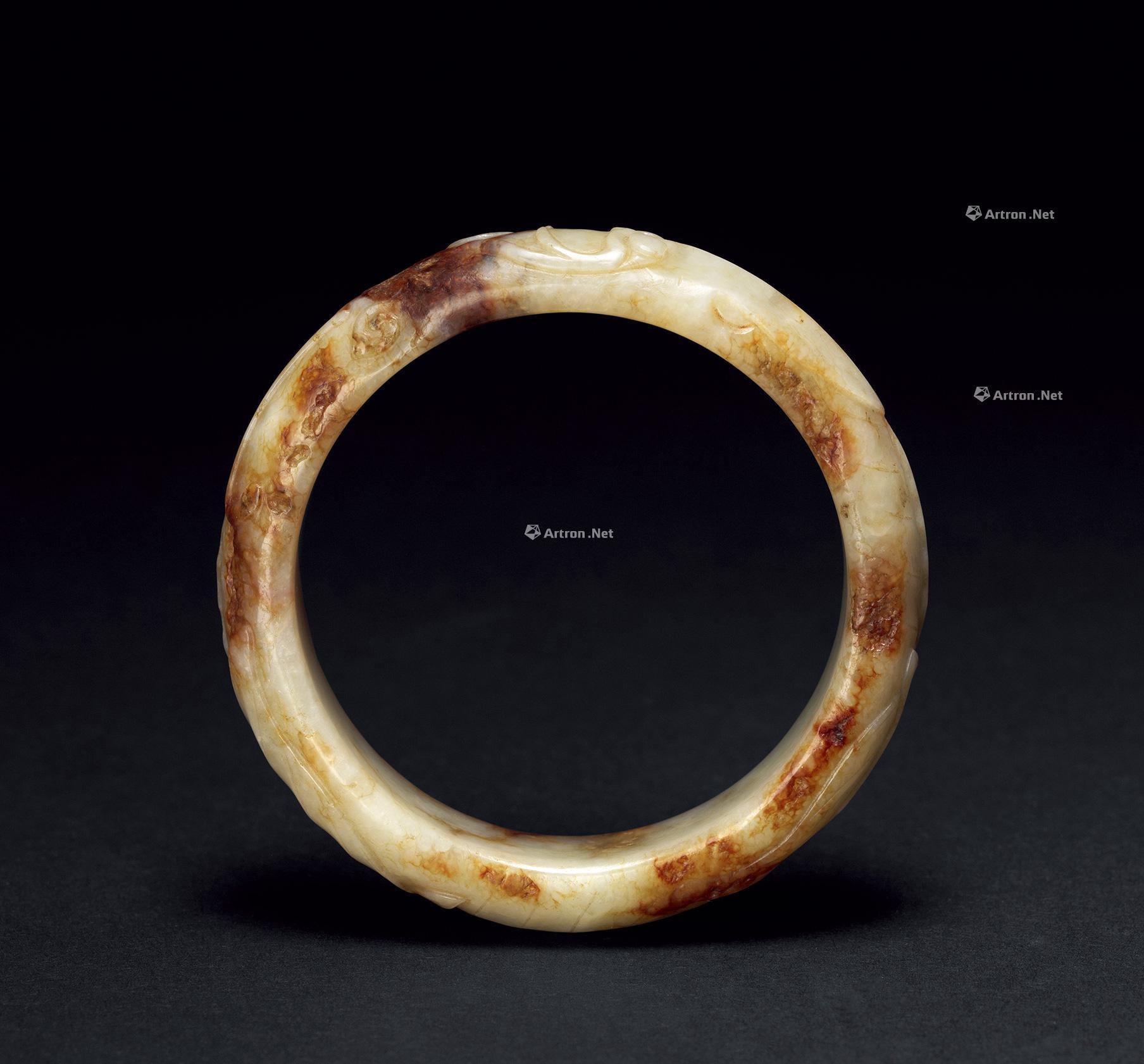 白玉提油鱼化龙纹手镯-华玉千年——明清古玉专场-雅昌拍卖