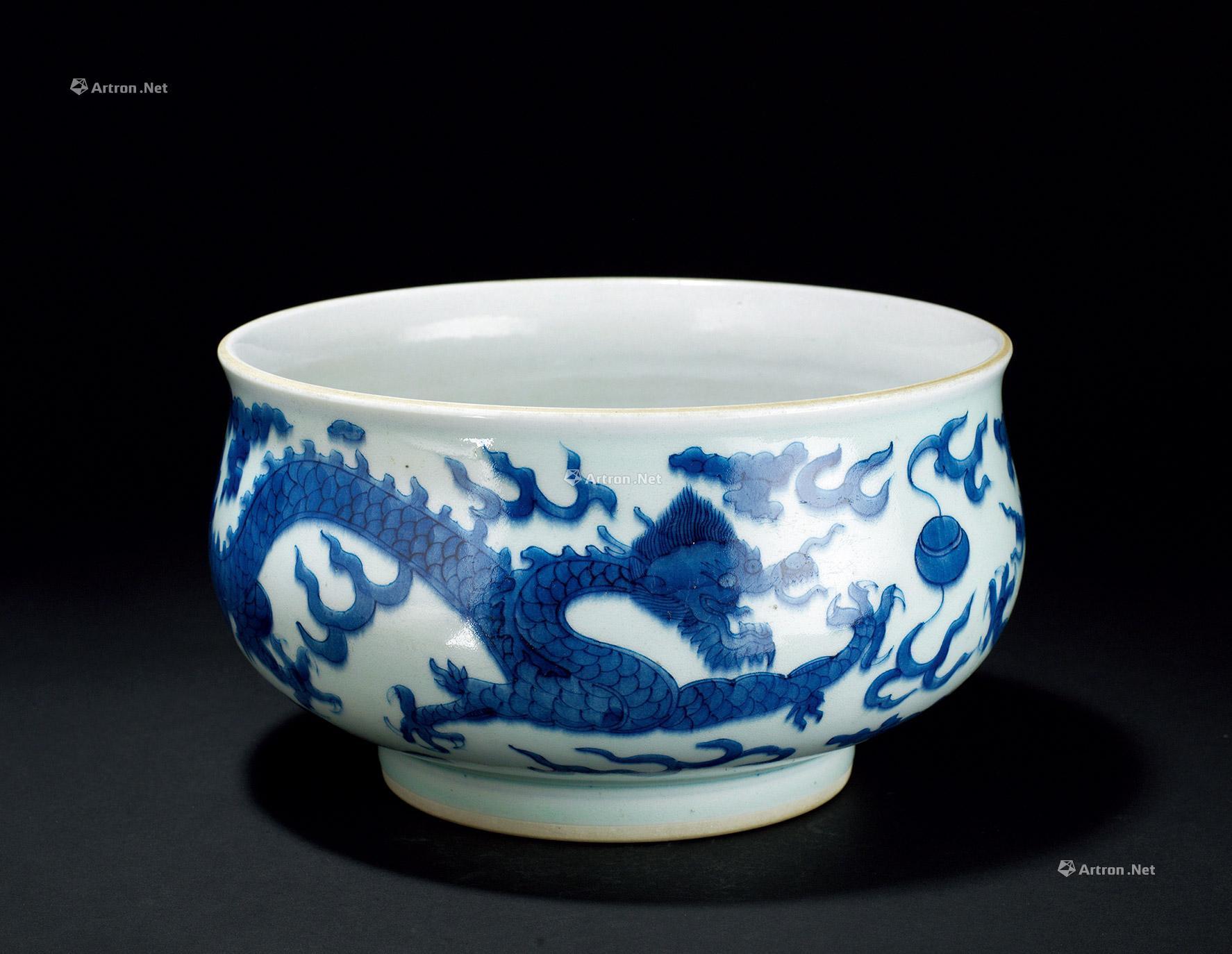 1509 清 青花双龙戏珠钵式炉