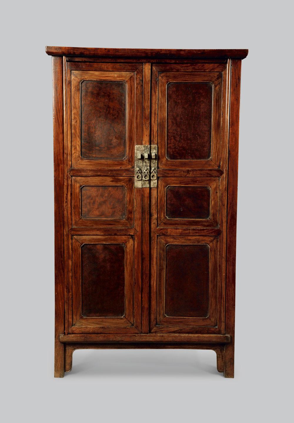 0091 清 黄花梨瘿木小柜