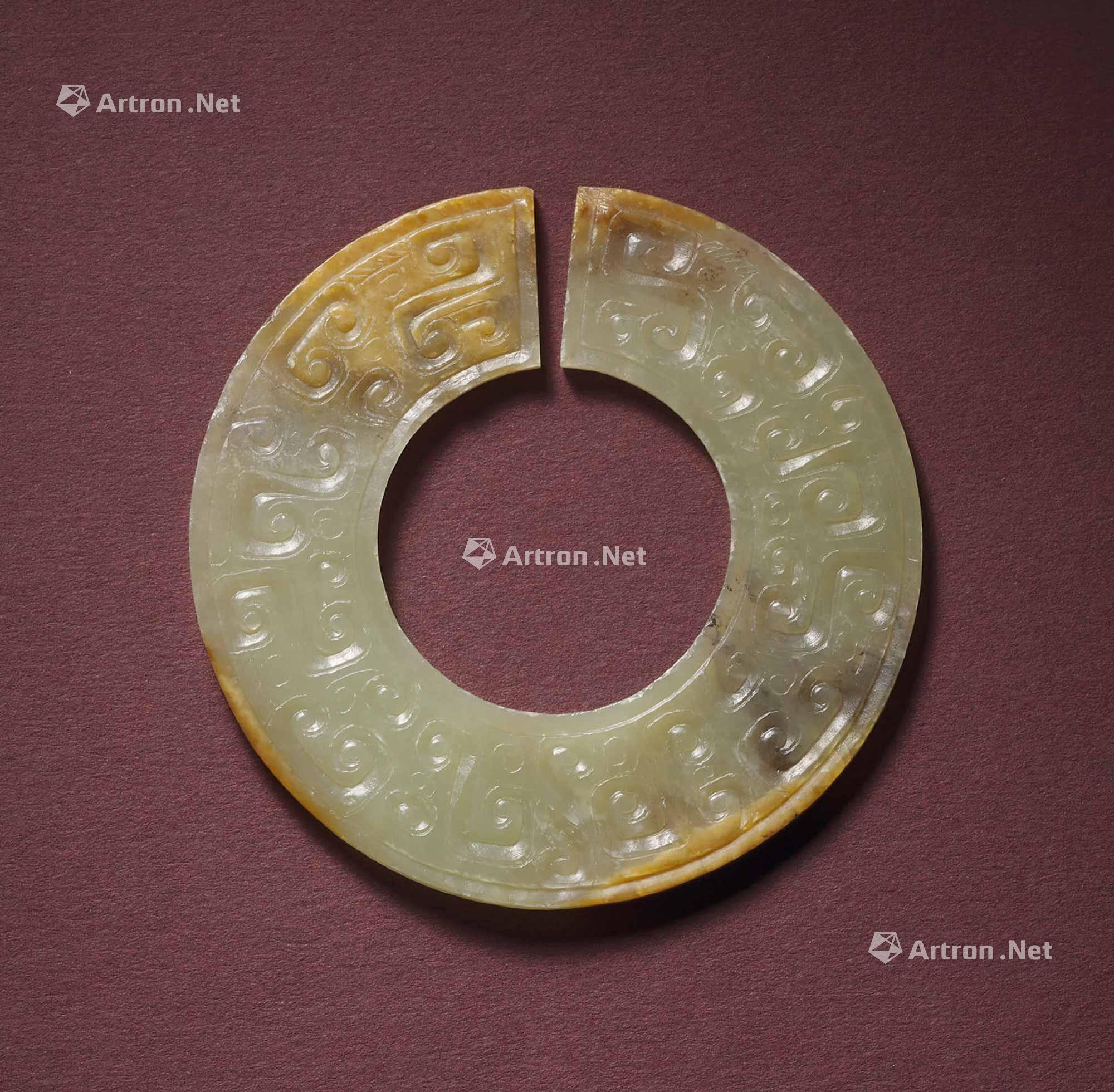 玉龙纹玦-云中玉筵 重要亚洲私人古玉珍藏:春秋战国篇-雅昌拍卖