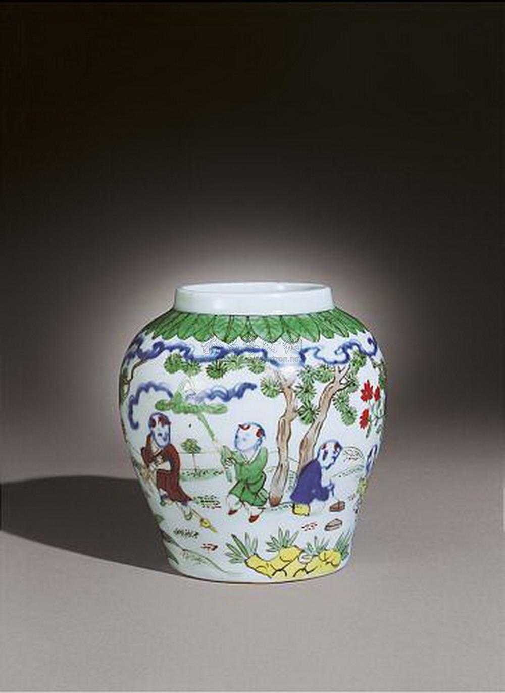 0113明嘉靖五彩婴戏图罐