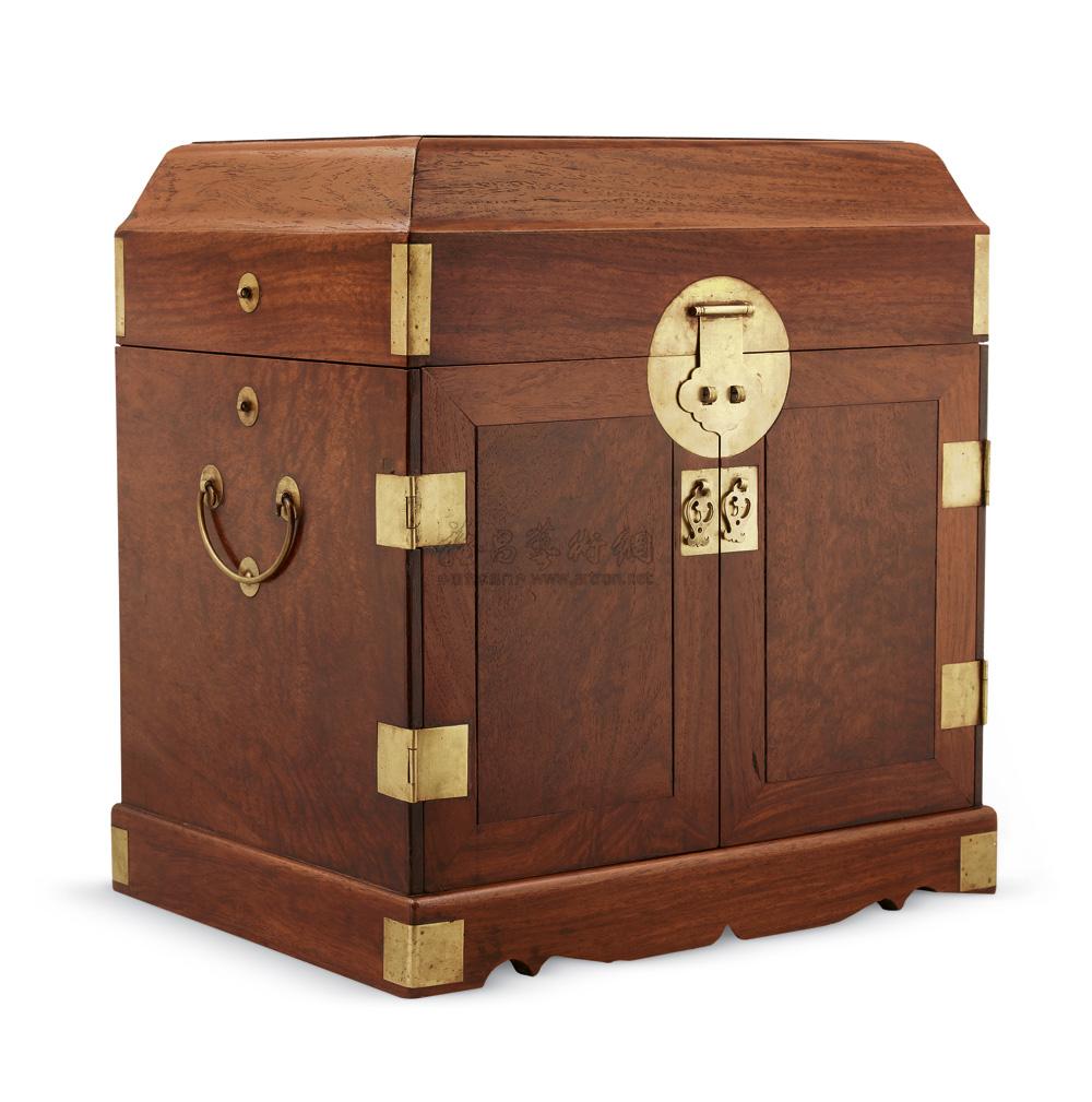 3341明末清初黄花梨盝顶官皮箱