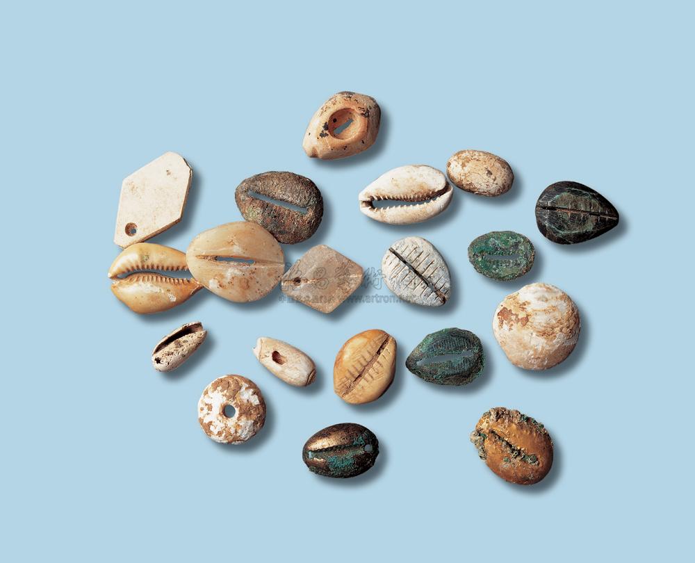 贝币一组计十九枚-中国历代古钱币银锭铜镜-雅昌拍卖