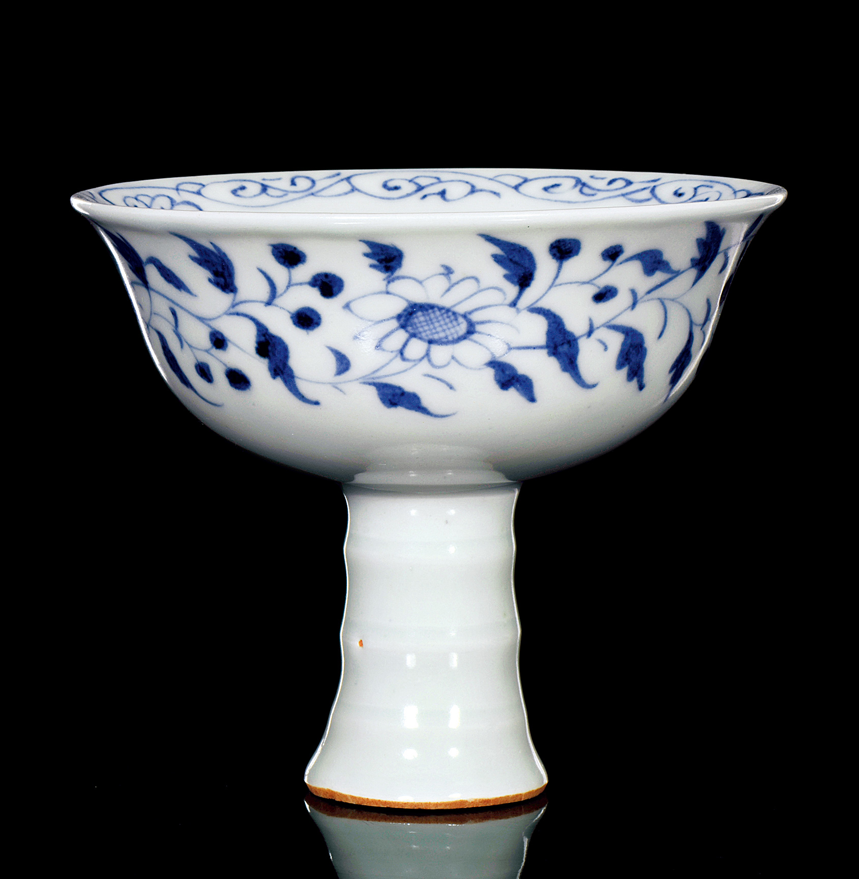 青花暗刻龙纹高足碗-明清瓷器玉器掌玩艺术-雅昌拍卖