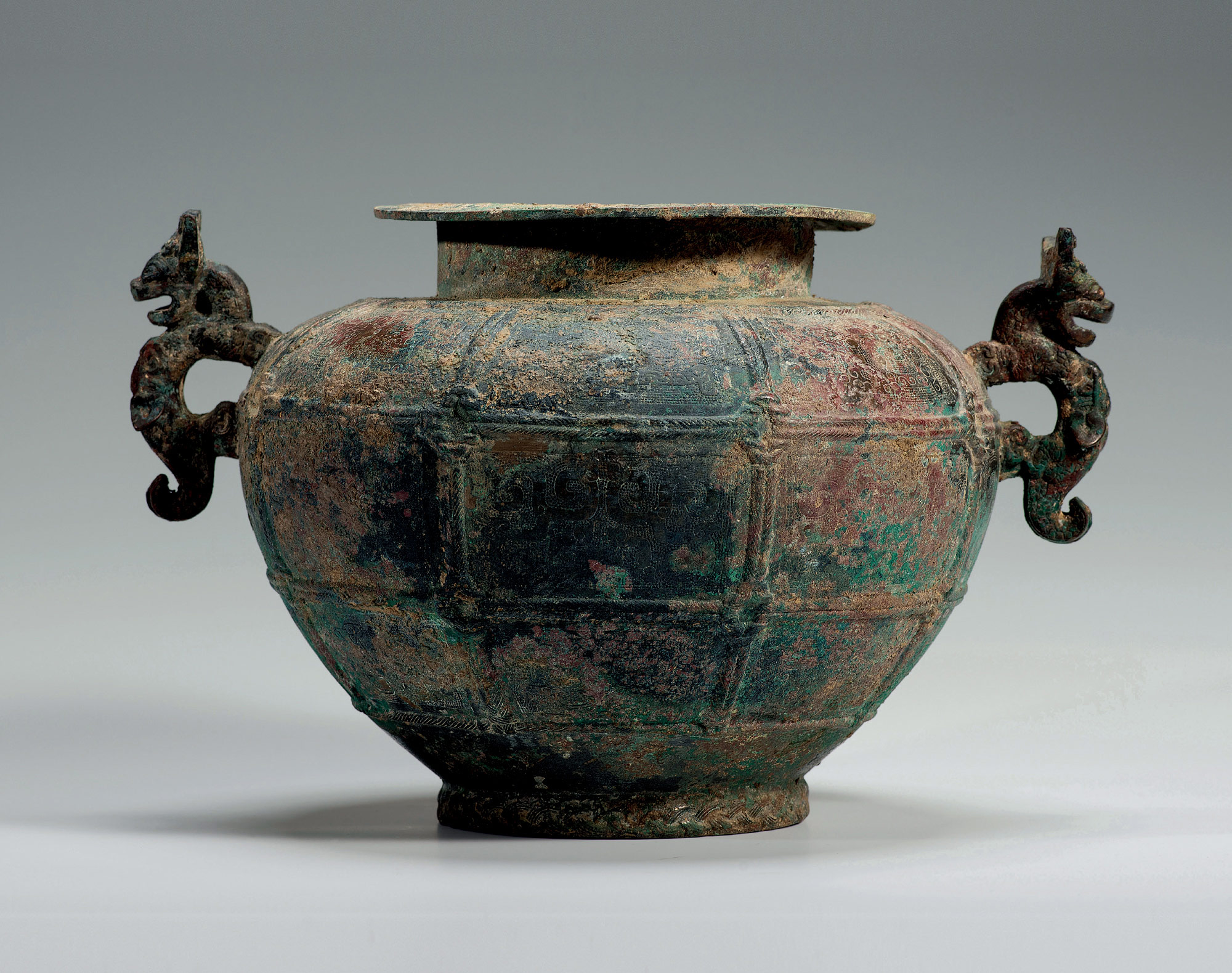 青铜绳纹夔龙耳缶-莫伟龙藏中国古代艺术珍品-雅昌拍卖
