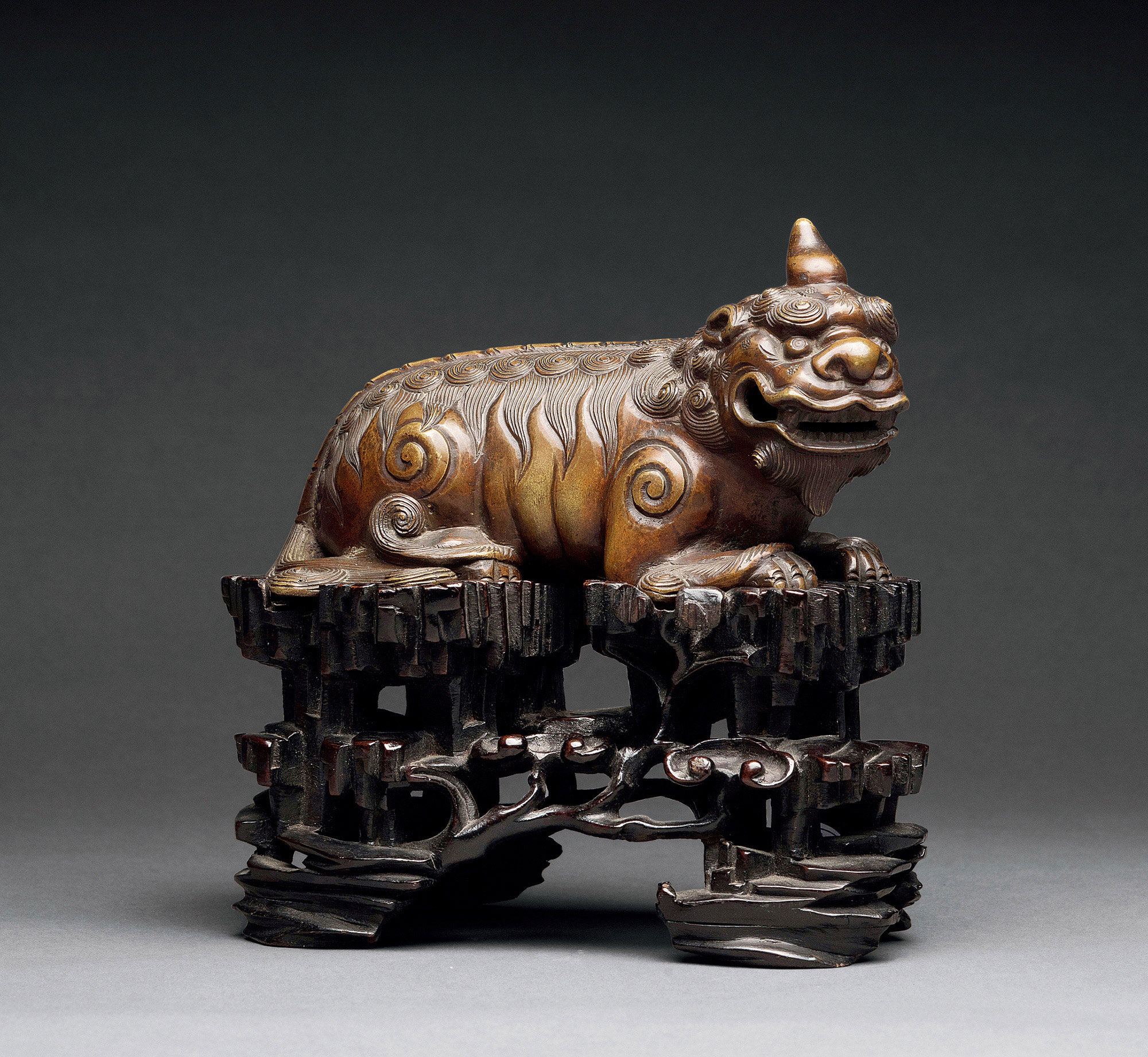 图片中的放大镜,支持鼠标滚轮缩放区域大小超清无损大图4744明 铜獬豸