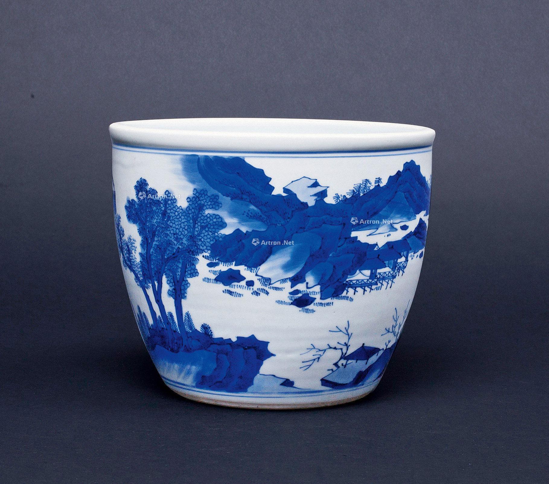 0150明崇祯青花山水纹卷缸
