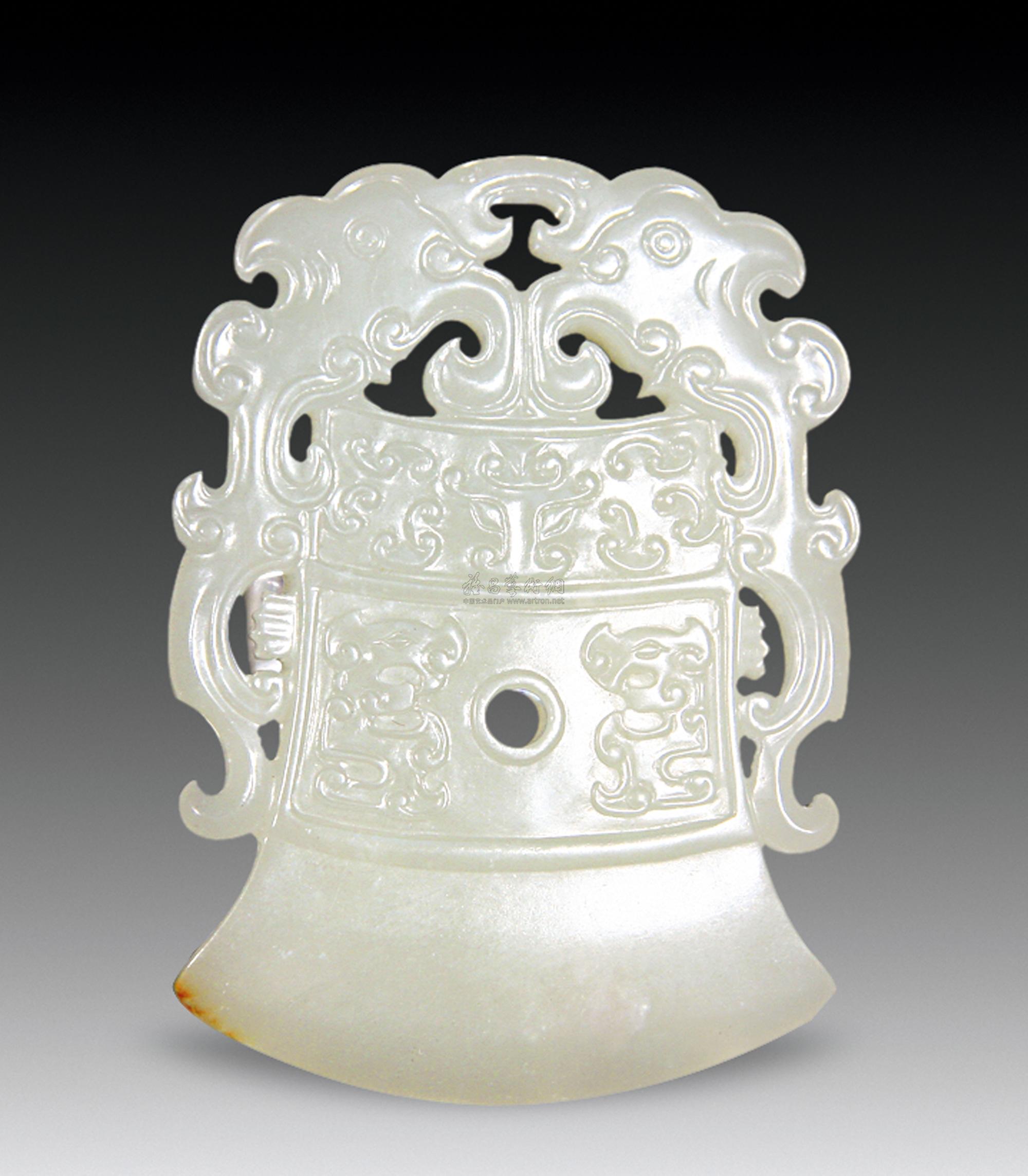 1837 清 白玉双龙钺