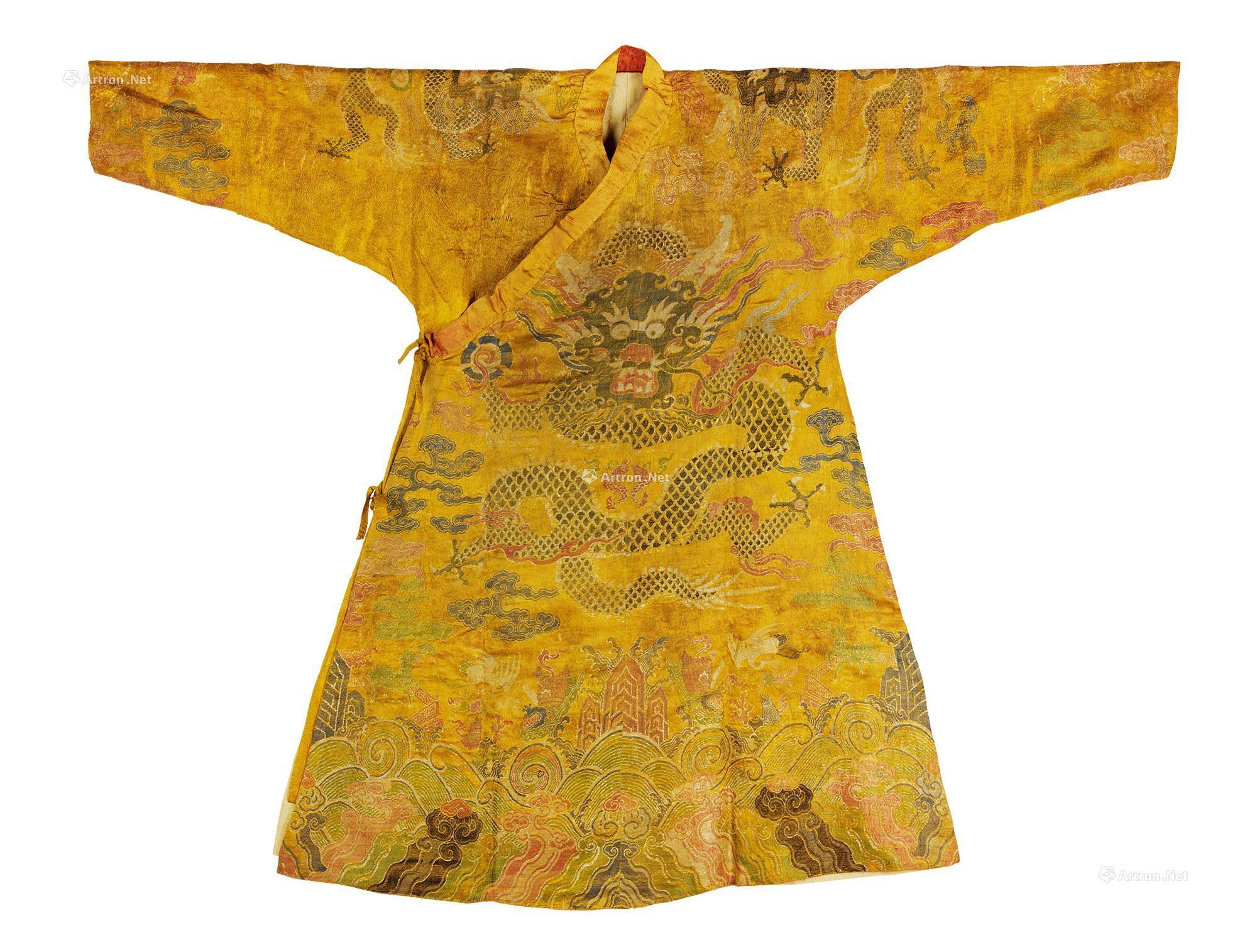 1436清黄色云锦大龙纹袍