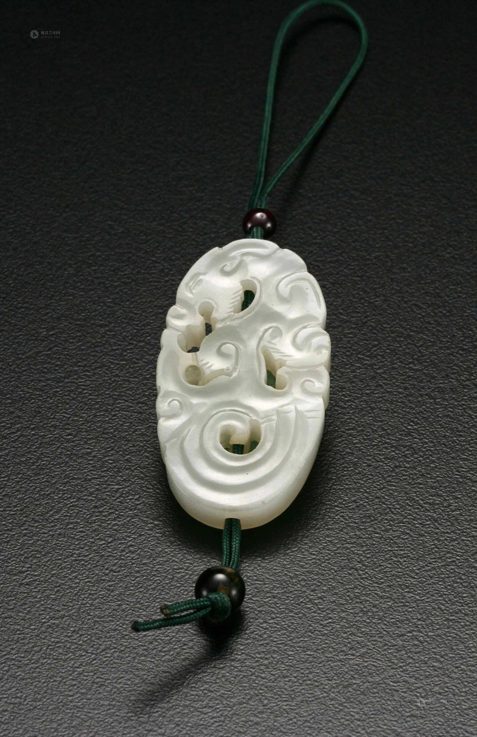 0058 清乾隆 白玉雕龙纹扇坠